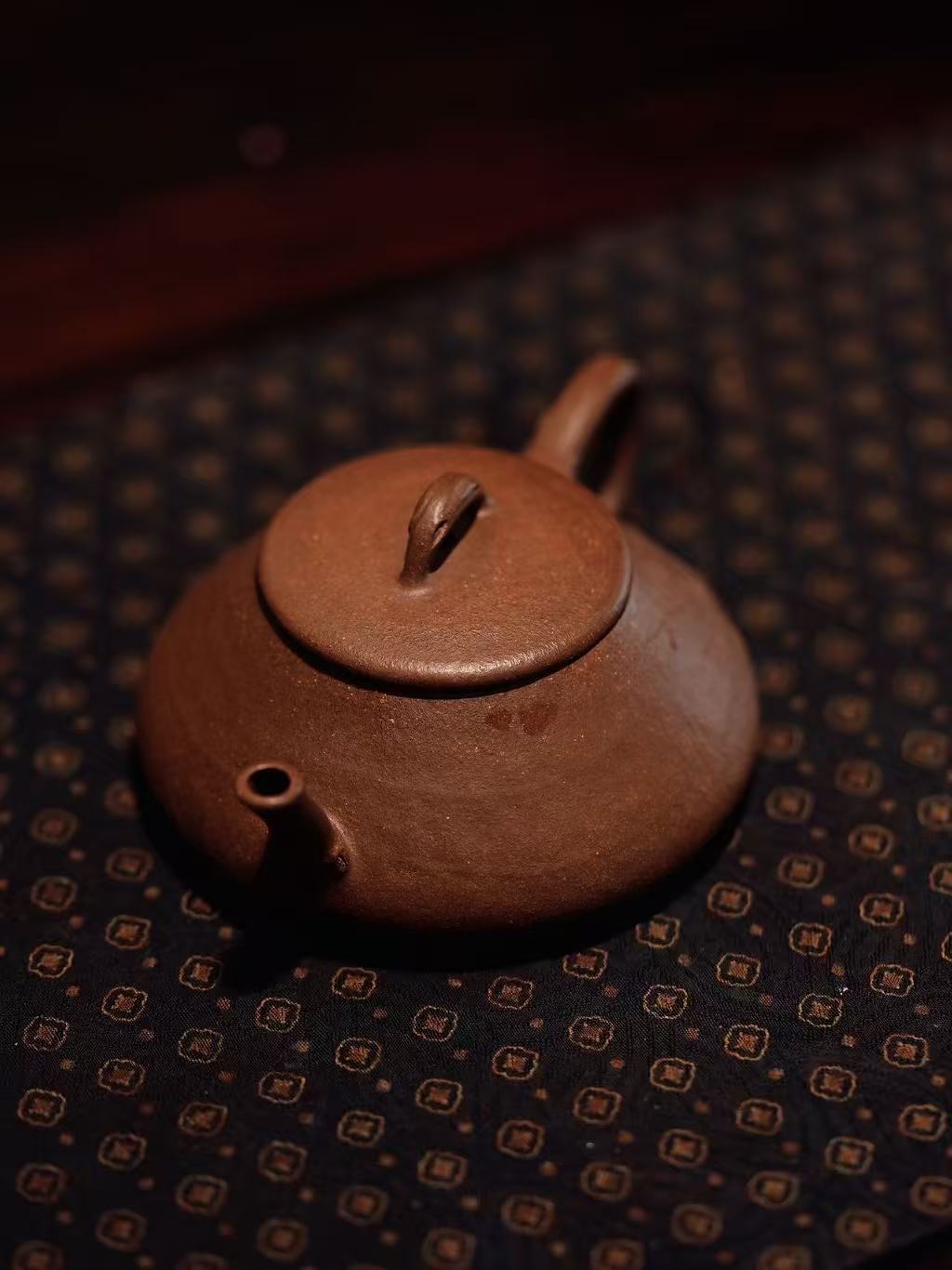 Wood-fired teapot from above