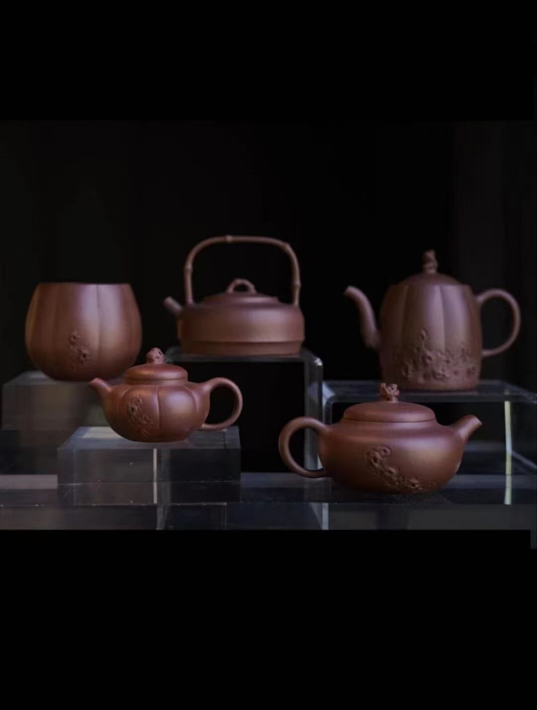 Grouping of Xiang Feng teapots